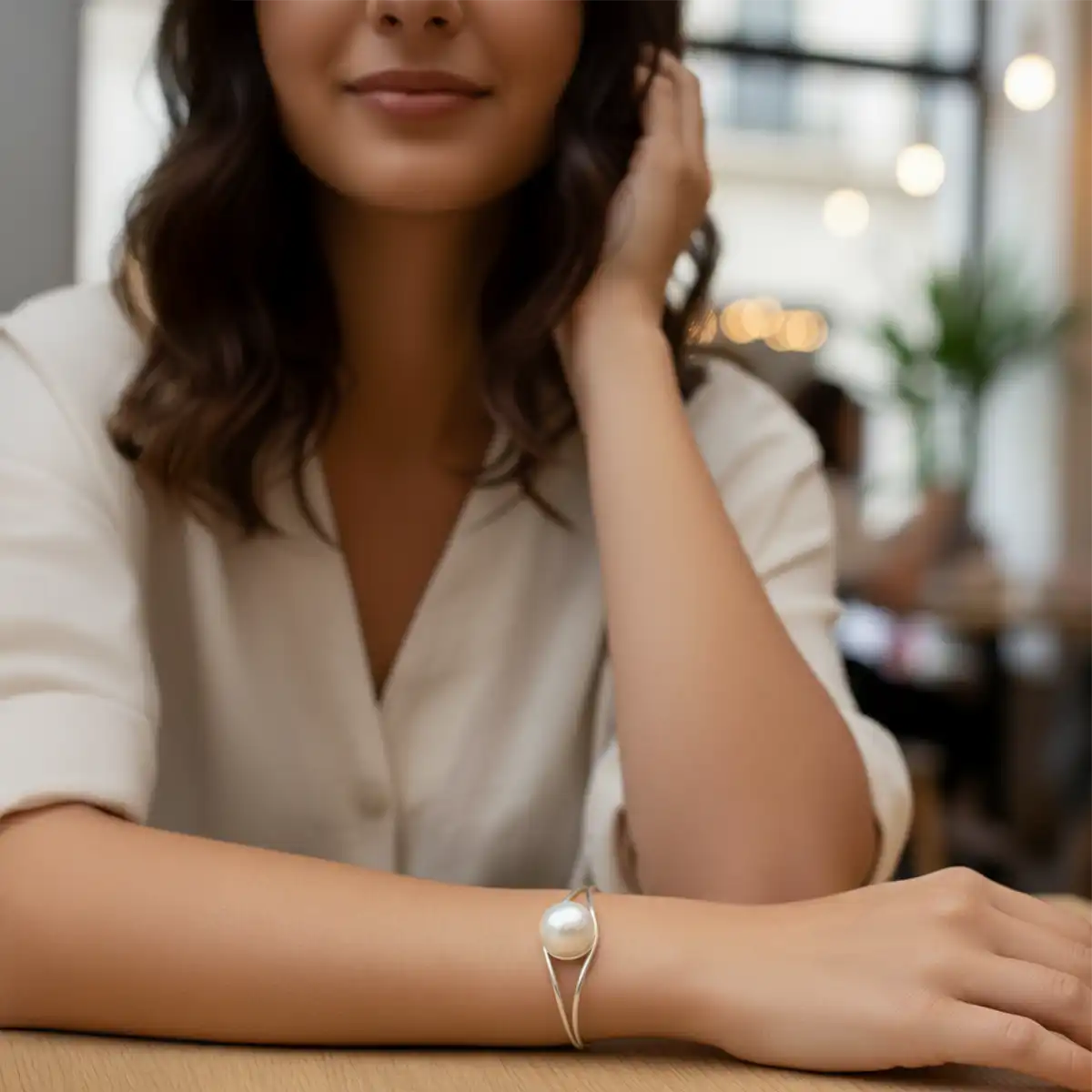 Mother of pearl Silver Eye Bangle - Image 2