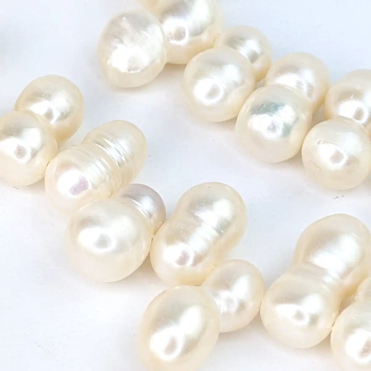 Peanut-shaped Freshwater Pearl String 7.5 x 13mm - Image 5