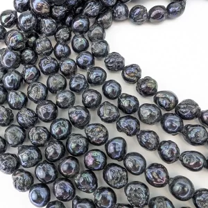 Black rasin-skin pearls