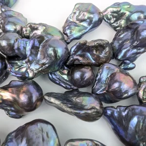 Alternative view of Medium Fireball Peacock Black Pearls