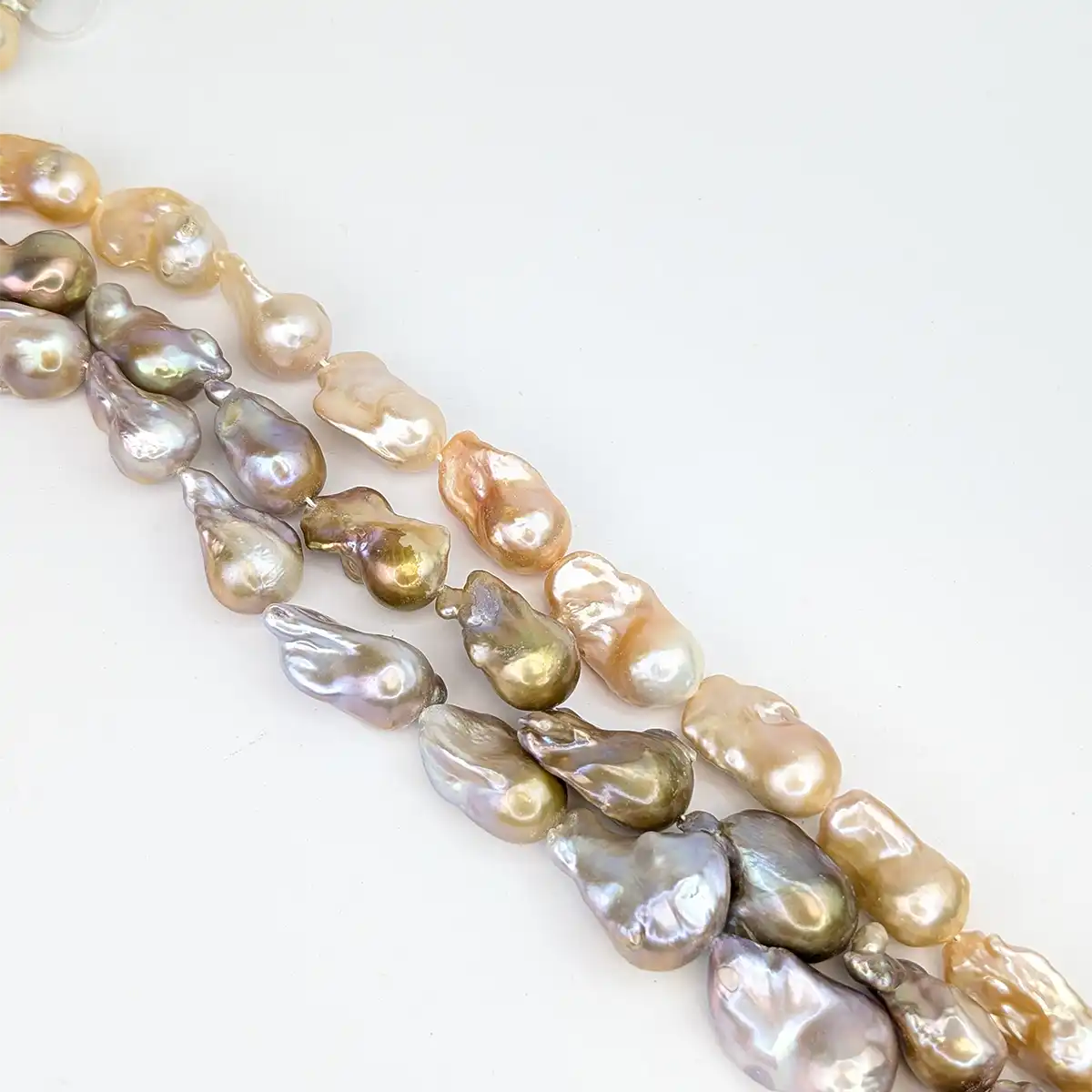 Medium Fireball Lilac Pink Pearl String