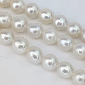 Akoya-like pearl string 6mm
