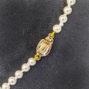 Graduated Akoya Pearl Necklace