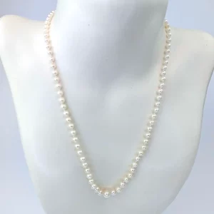 Graduated Akoya Pearl Necklace